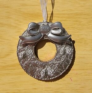 Hallmark 2016 Wreath Ornament
